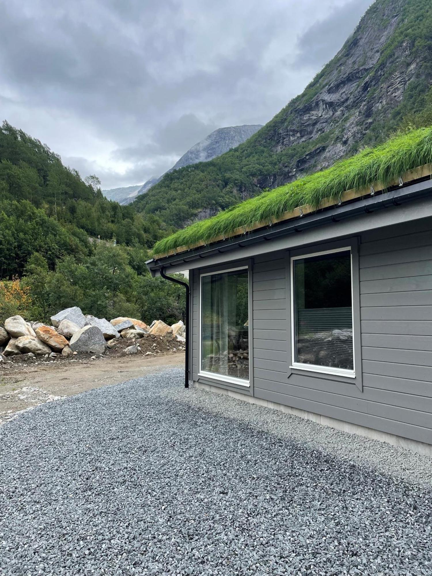 Briksdalsbre Fjellstove Hotel Exterior photo